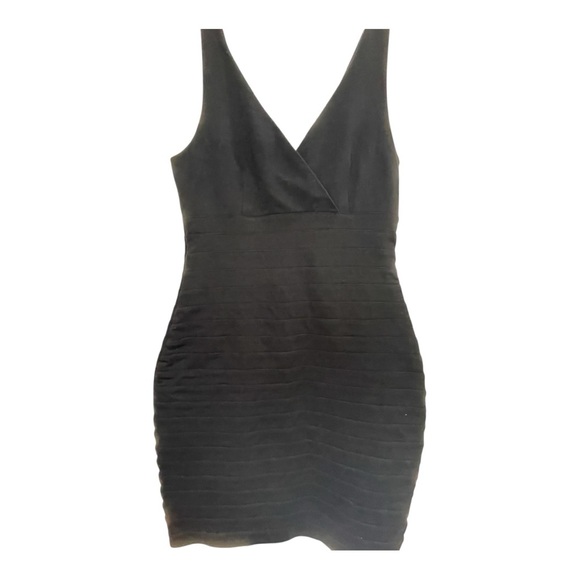 Express Dresses & Skirts - Express Black Bodycon Mini Dress V-Neck Sleeveless